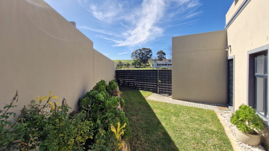 To Let 3 Bedroom Property for Rent in Glen Lilly Western Cape